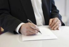 بررسی وظایف وکیل در فرآیند حقوقی